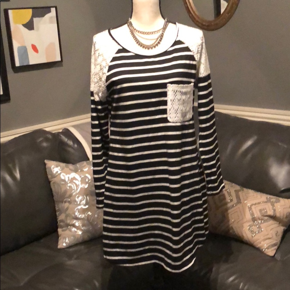 Black & white striped dress/tunic!